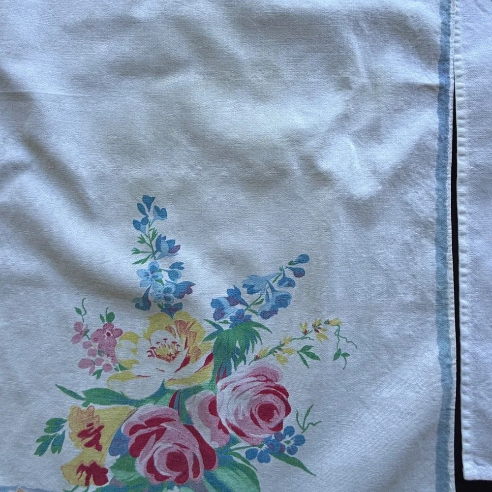 Vintage Floral Tea Towel Set Yellow Pink Blue Roses Kitchen Linens 2 Piece
